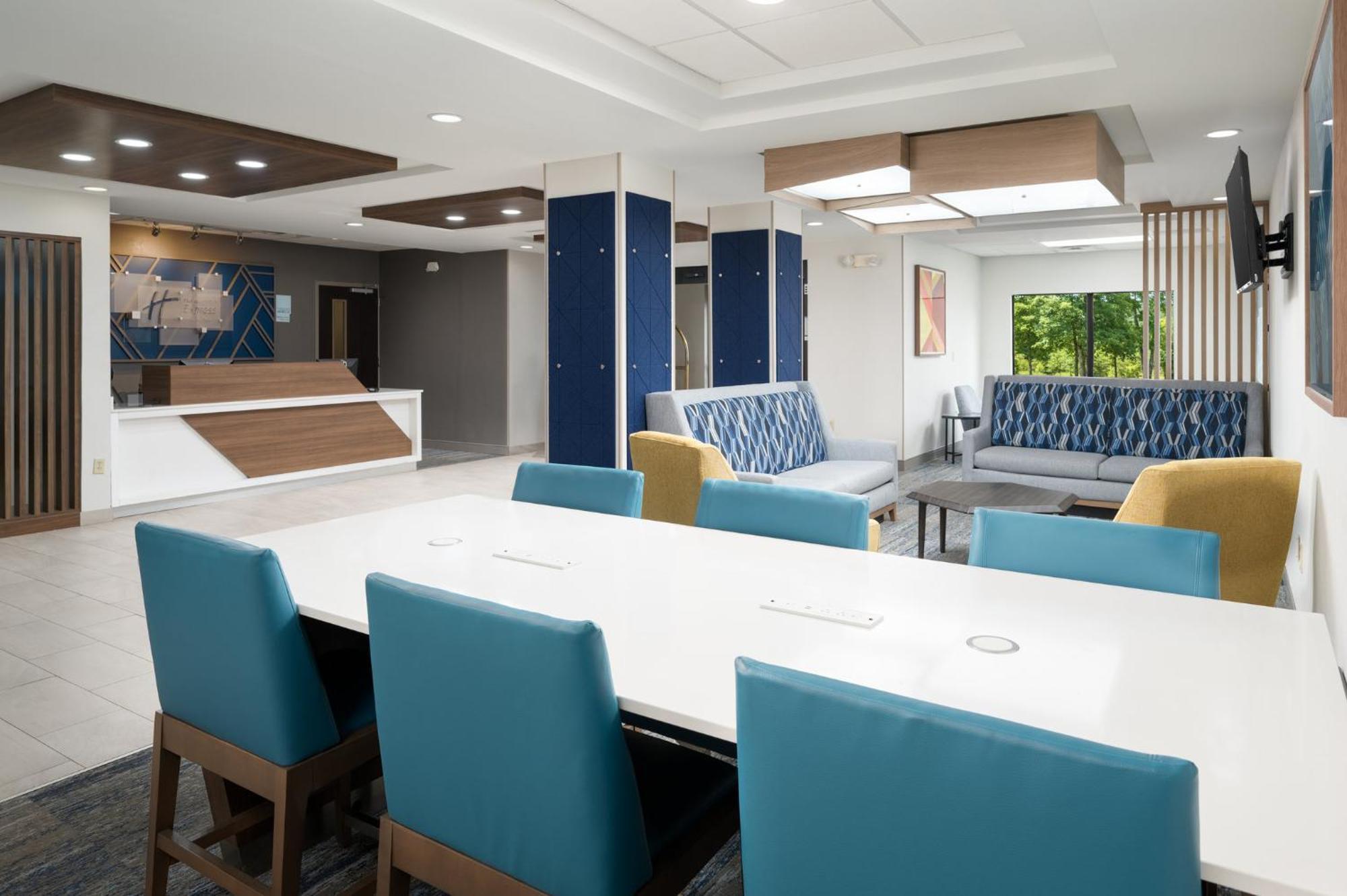 Holiday Inn Express Hotel & Suites Newport South By Ihg Zewnętrze zdjęcie