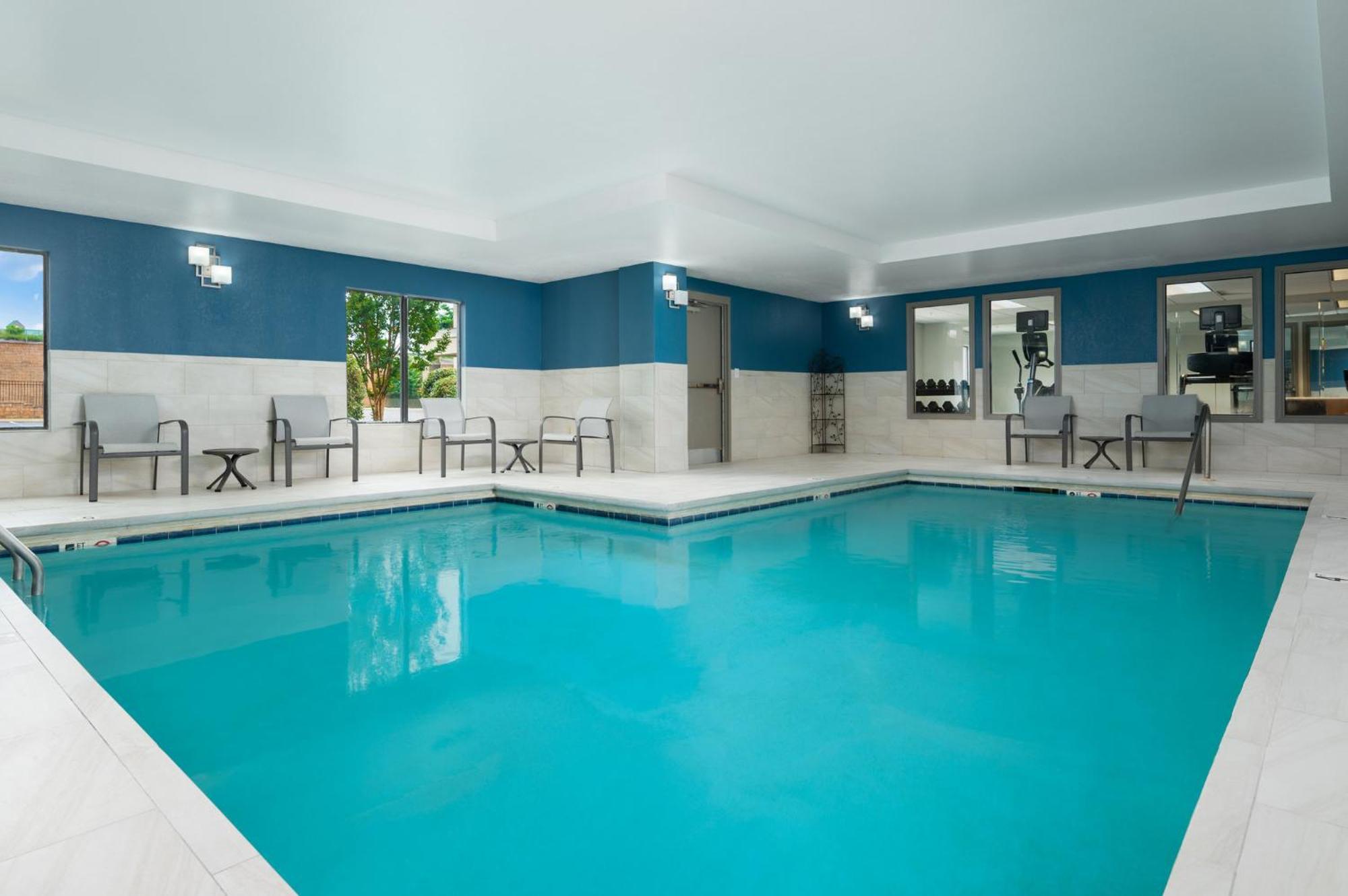 Holiday Inn Express Hotel & Suites Newport South By Ihg Zewnętrze zdjęcie