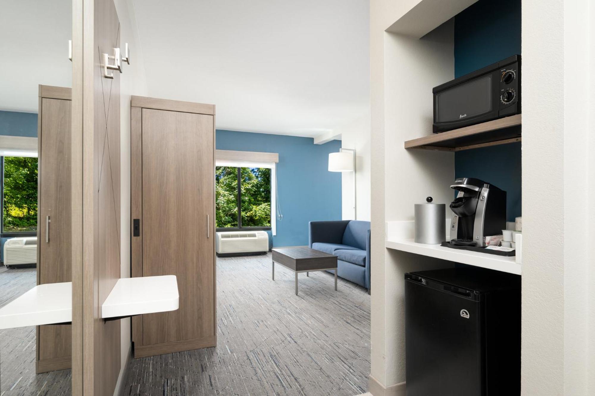 Holiday Inn Express Hotel & Suites Newport South By Ihg Zewnętrze zdjęcie