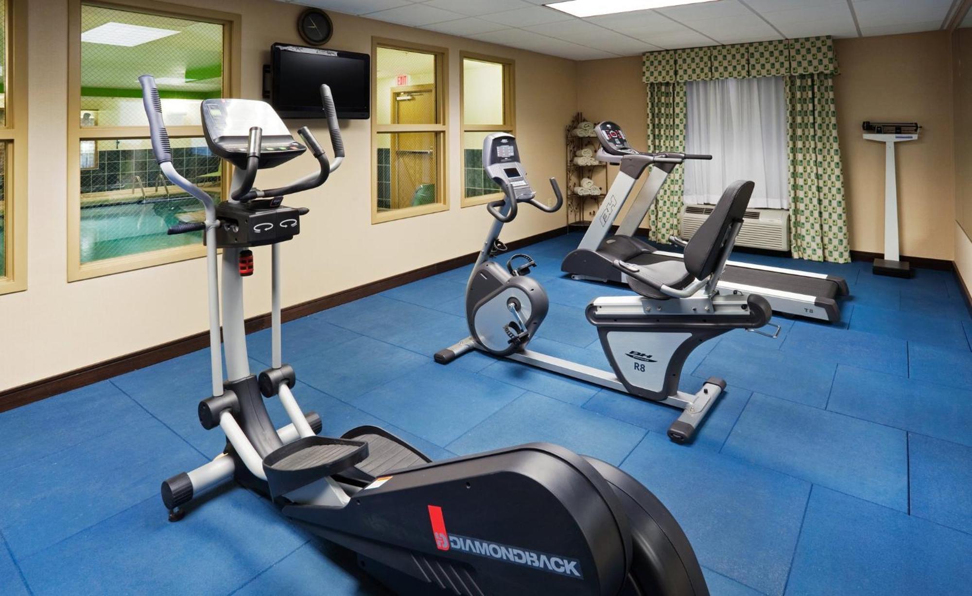 Holiday Inn Express Hotel & Suites Newport South By Ihg Zewnętrze zdjęcie